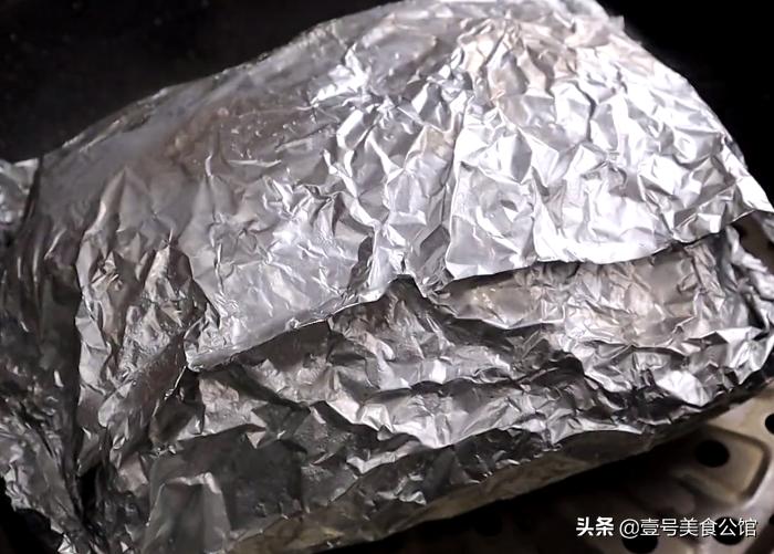 秘制荷叶鸡鲜嫩多汁太解馋了,正宗清蒸荷叶鸡做法培训中心