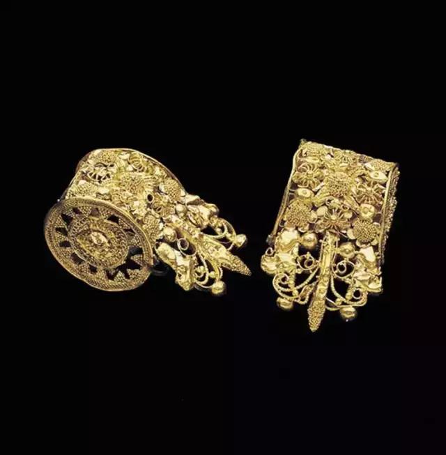 同样是黄金色泽为什么不一样,同样的工艺为什么黄金颜色不同