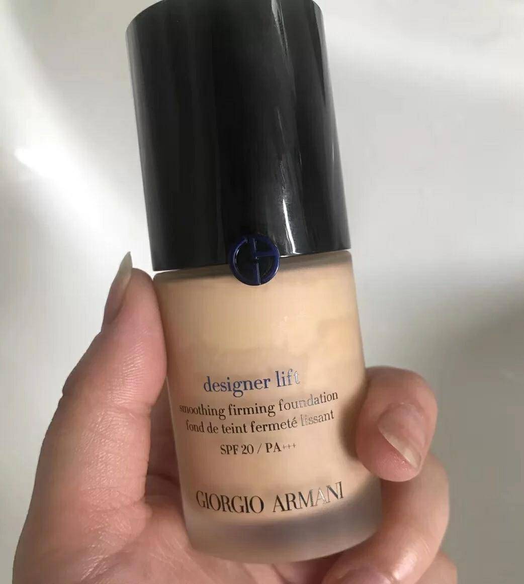 雅诗兰黛粉底液怎么选色不会暗沉,大牌雅诗兰黛粉底液