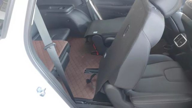 北京现代第四代胜达详细介绍,正面竞争和错位竞争