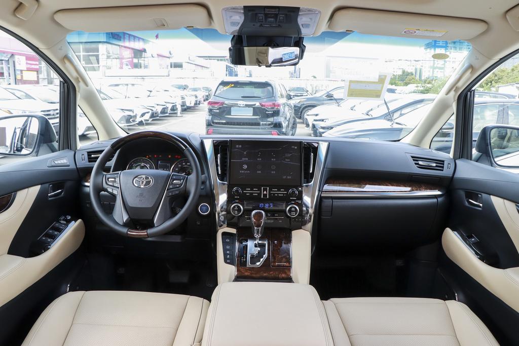 加价埃尔法值得购买么,加价买雷克萨斯的人脑子有问题吗