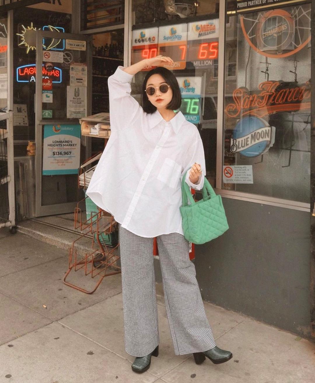 2020衬衫的五种潮搭你尝试过几种,女士真丝衬衫穿搭法2020