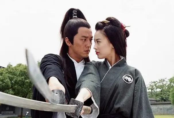 十五年过去,重温《天下第一》,发现这部剧的核心根本不是武学
