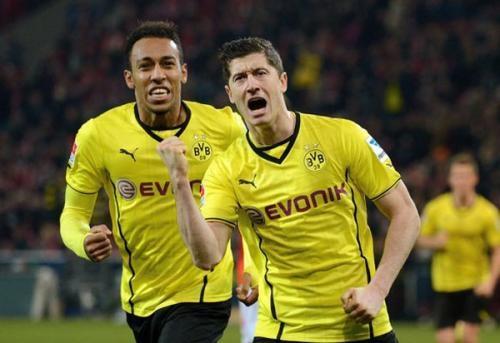 莱万作为除梅罗外唯一一个5赛季40+的球员，为什么人气不高？