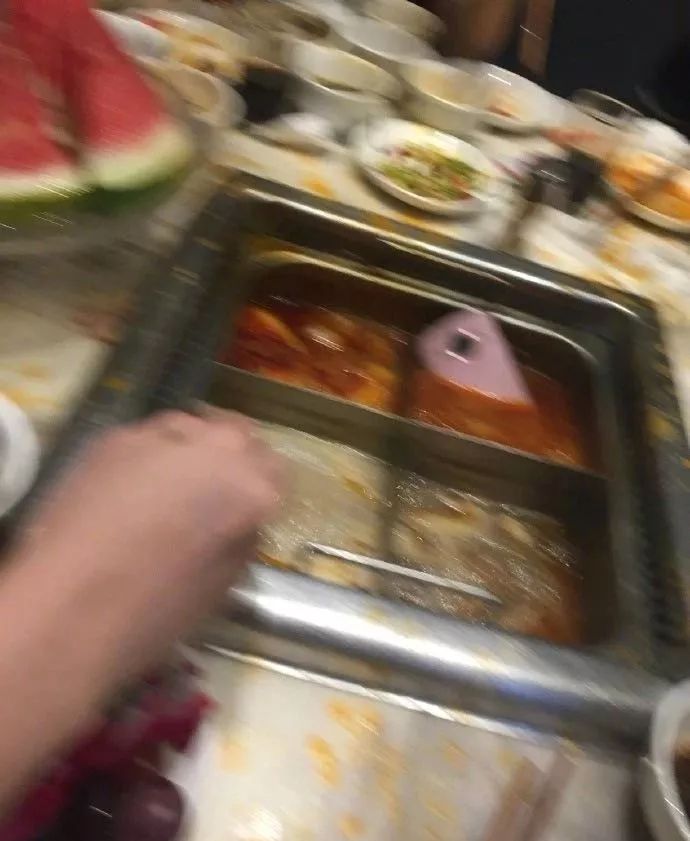 飞机杯被奶奶用来当袜子，这也太惨了吧