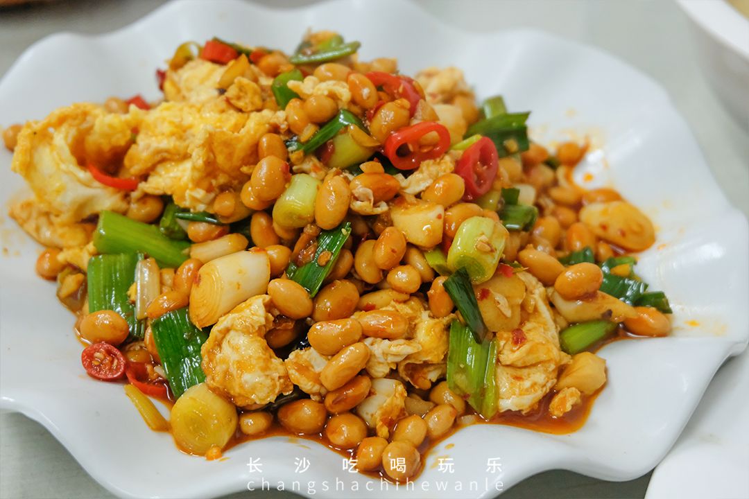 不打眼的通泰街，蕴藏了了一代长沙人的美食回忆