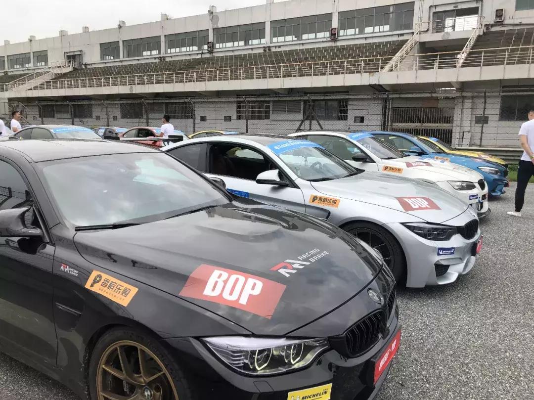 香槟乐购X粤马会|超燃！超劲爆！你就是下一个秋名山车神