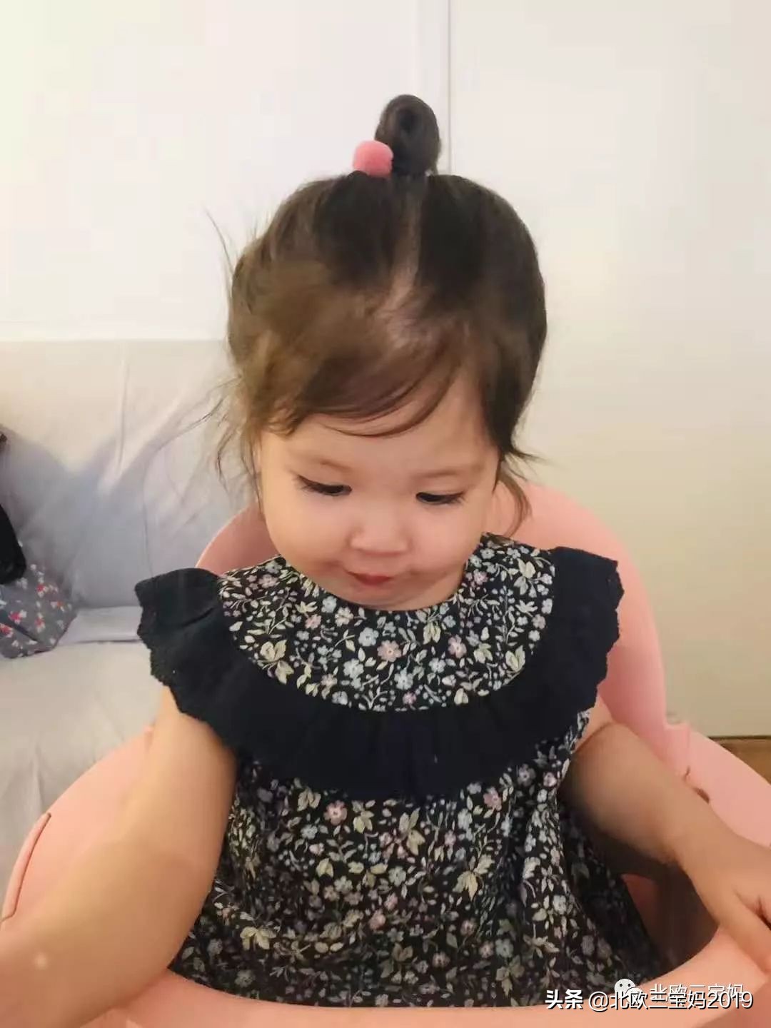 妮妮同款公主发型,最简单好学的三岁妮妮发型