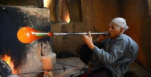 玻璃脆性,玻璃是不是脆性材料