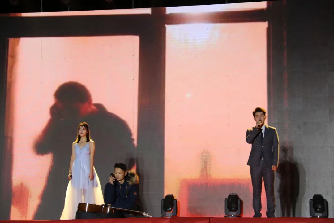 贵州大学科技学院2017级迎新晚会,各大高校迎新晚会视频