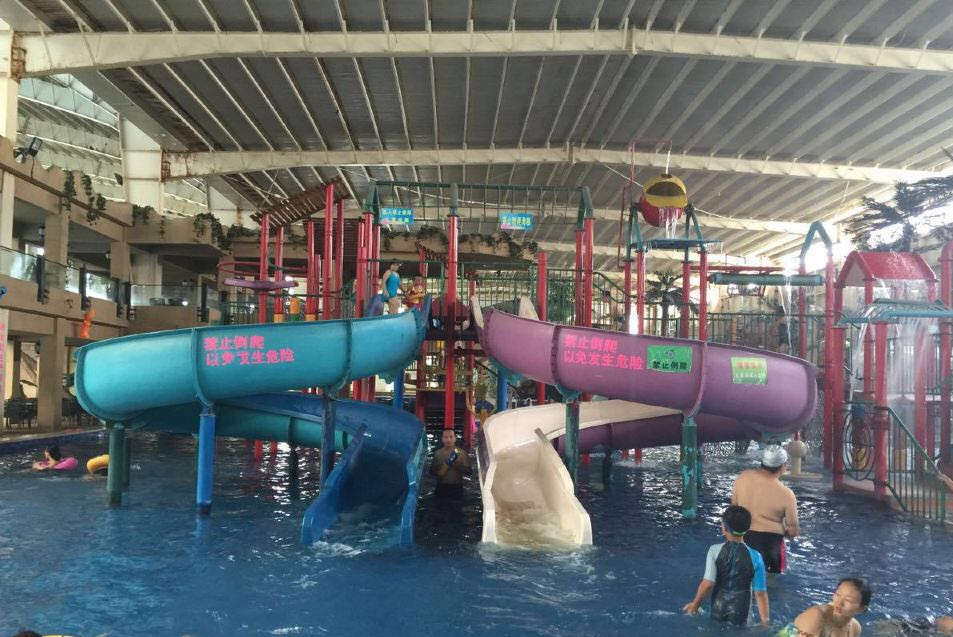 北京运河苑温泉度假村水上世界+泡温泉+自助双餐，玩水泡汤一齐享