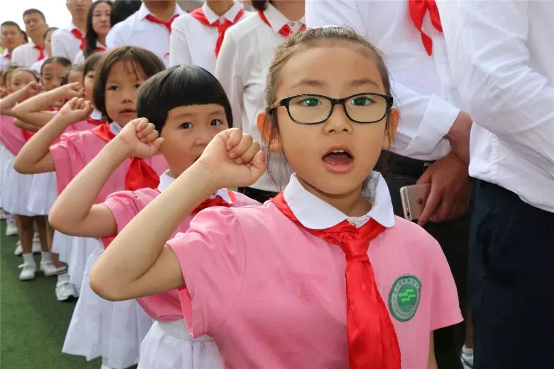 传红色精神承家国情怀,传红色精神做有志少年征文