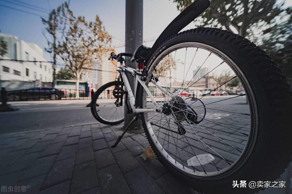 亚马逊平台适合卖哪些产品,亚马逊向线上模式转型