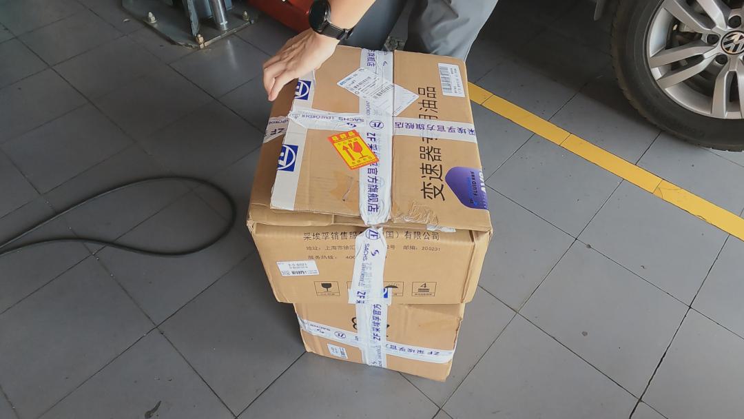 自己在网上买变速箱油,自己网购变速箱油更换靠谱吗