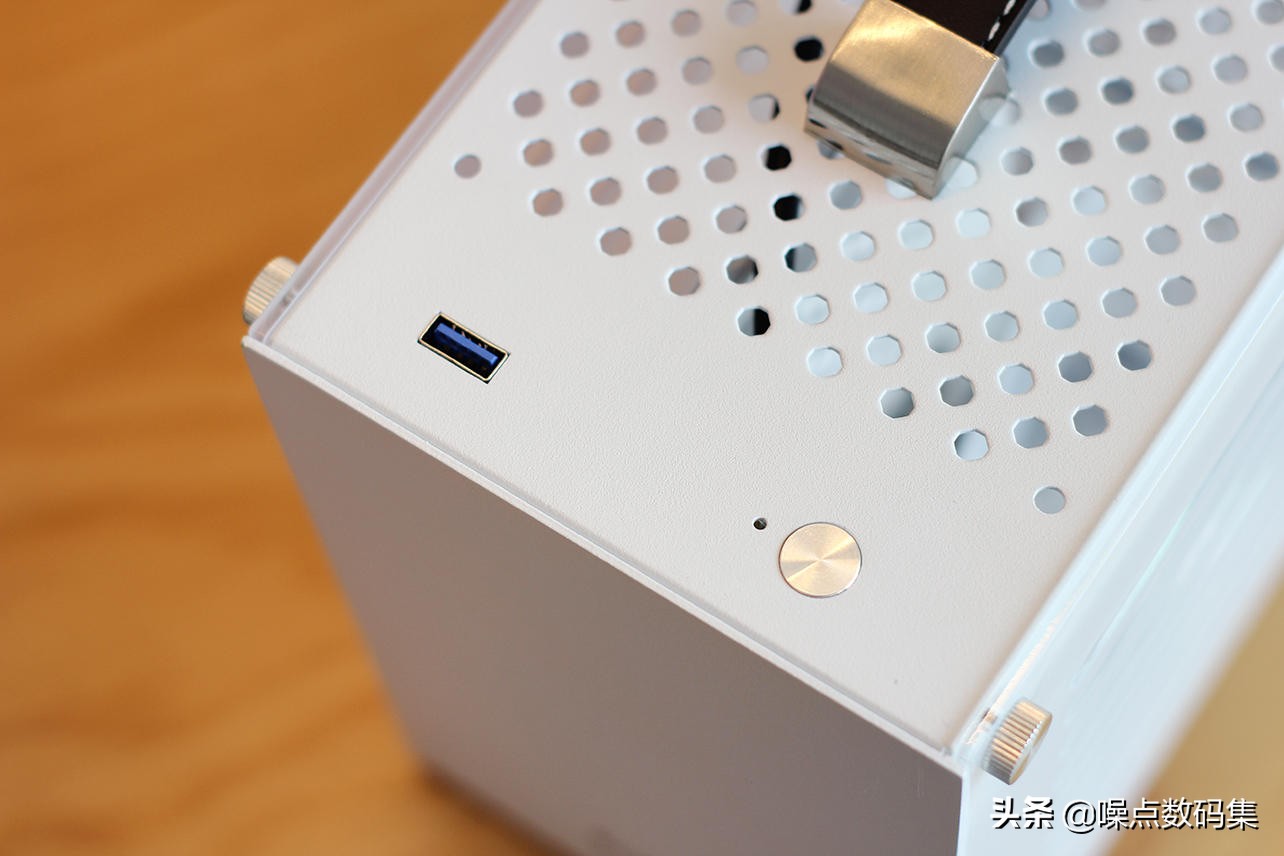 超频三蜂鸟i100pro散热改造,蜂鸟i100itx机箱测评