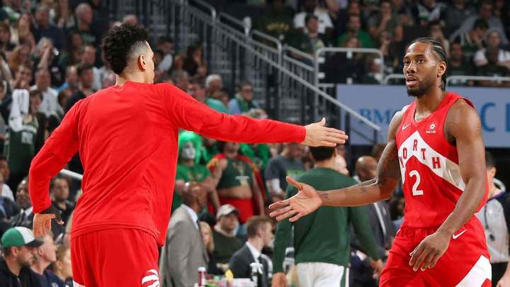 你印象中的伦纳德是什么样的,沉默寡言的伦纳德