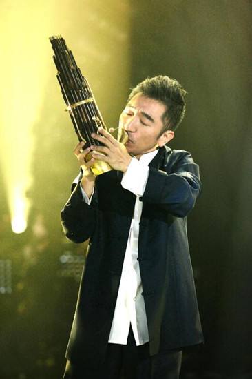 吴彤唱好春光众人反应,吴彤重录好春光