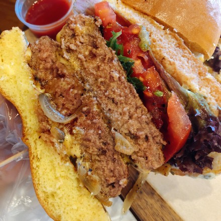 汉堡是健康食品还是垃圾食品,汉堡是垃圾食品还是健康食物