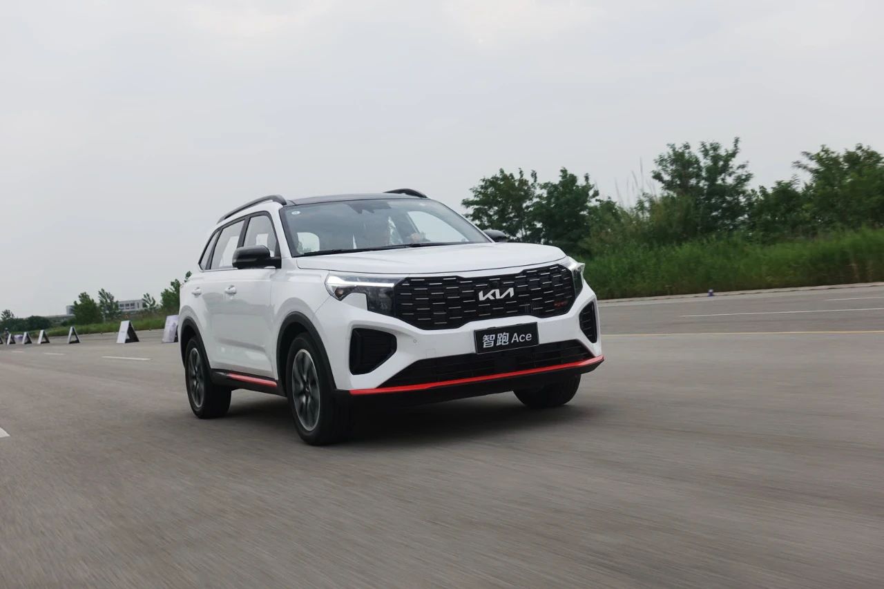 智跑ace2.0l自吸动力,智跑ace发动机型号