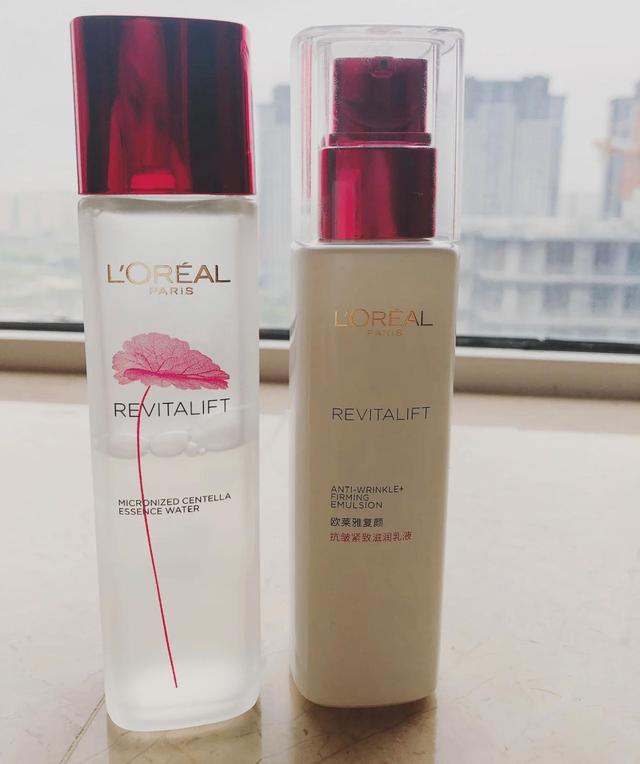 悦薇水乳和白檀水乳测评,抗老水乳适合40岁国货