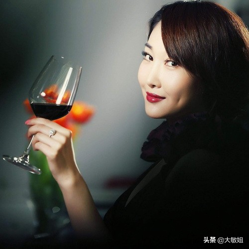 脸上有好多脂肪颗粒怎么办,脸上长脂肪粒的原因和解决方法