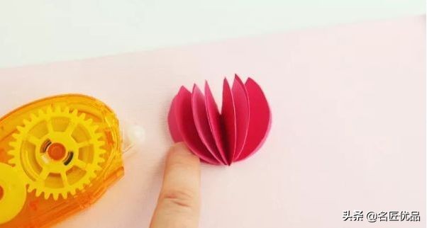 母亲节礼物九块钱的花,母亲节礼物该送什么花好