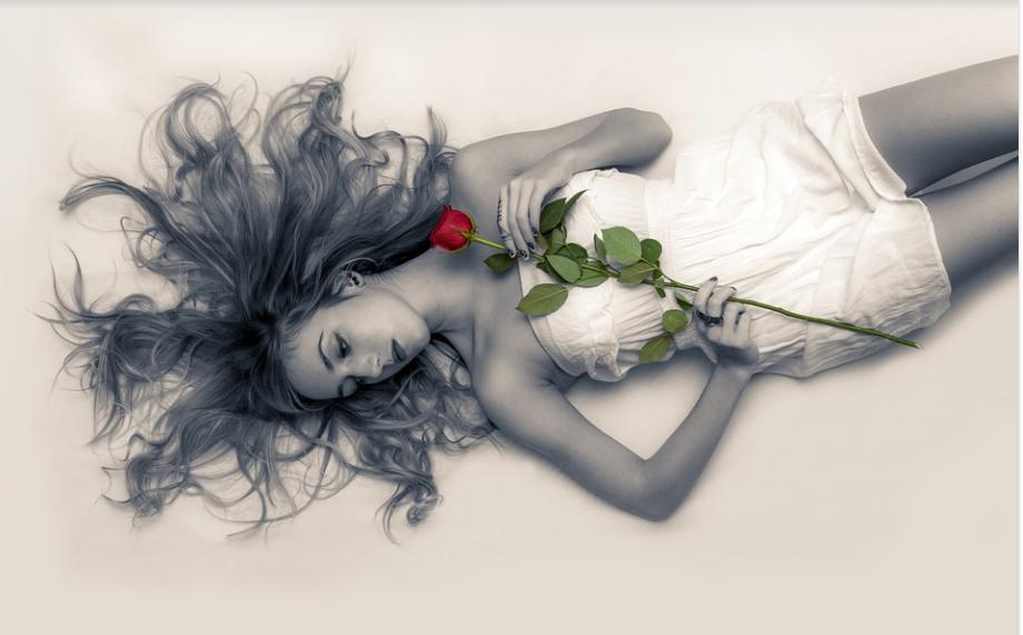 女人纯不纯洁看这3点就知道了,女生纯情的表现