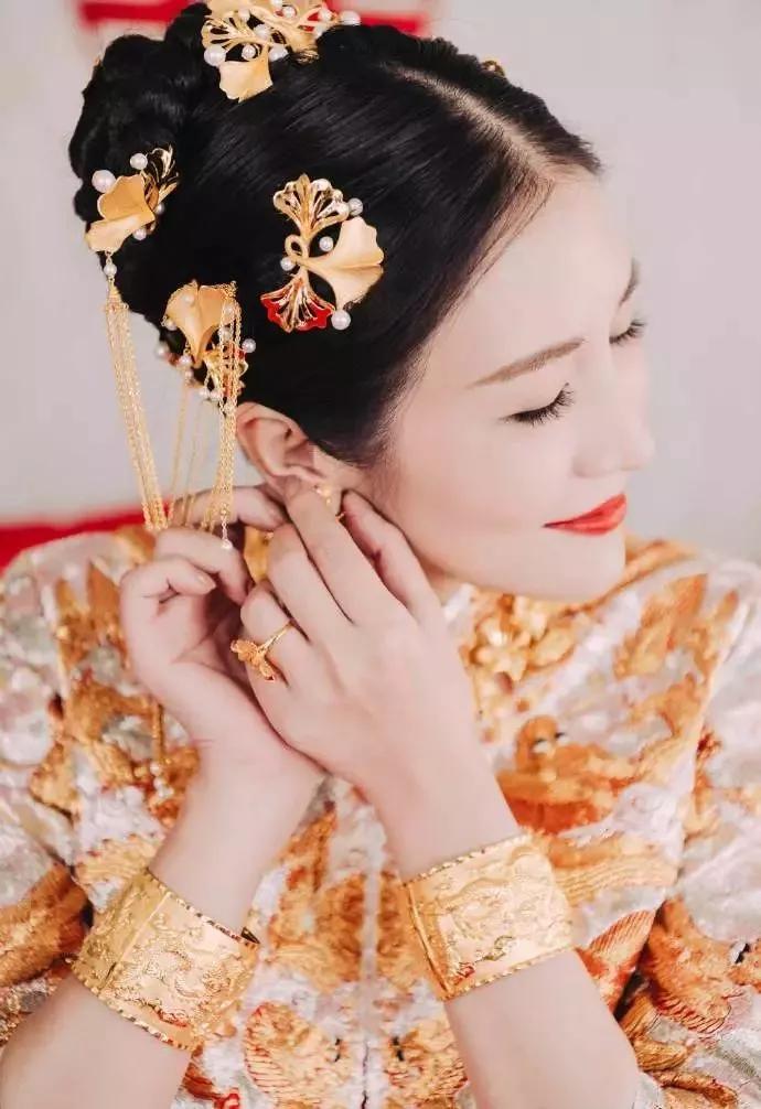 结婚三金到底怎么买划算,婚后三金怎么保养