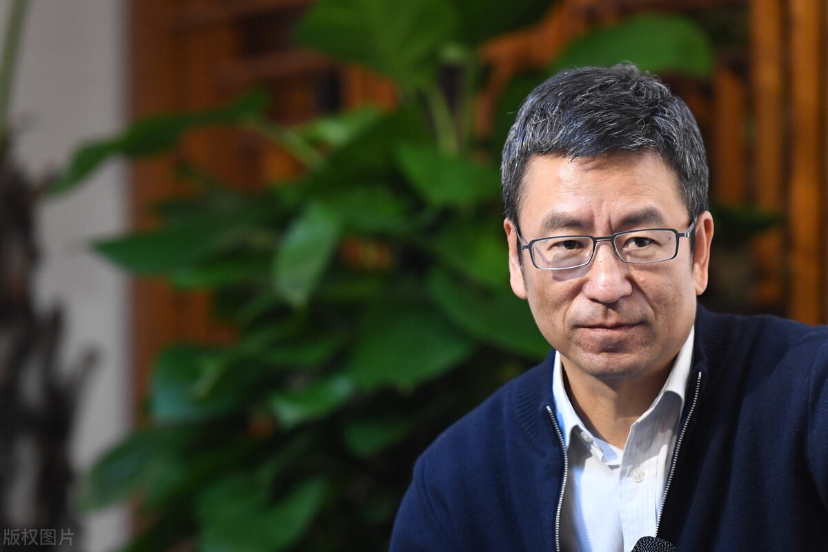 白岩松懂球么,白岩松读懂了人性