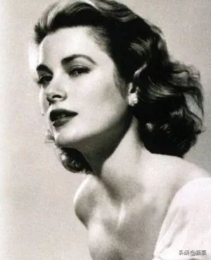 最厉害影后！完美神颜拯救整个王室基因，手段高超让国家起死回生