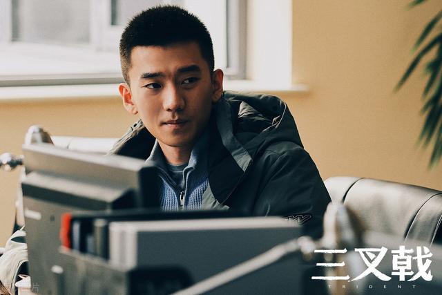 中年人如何应对三叉戟,中年人的认命感悟