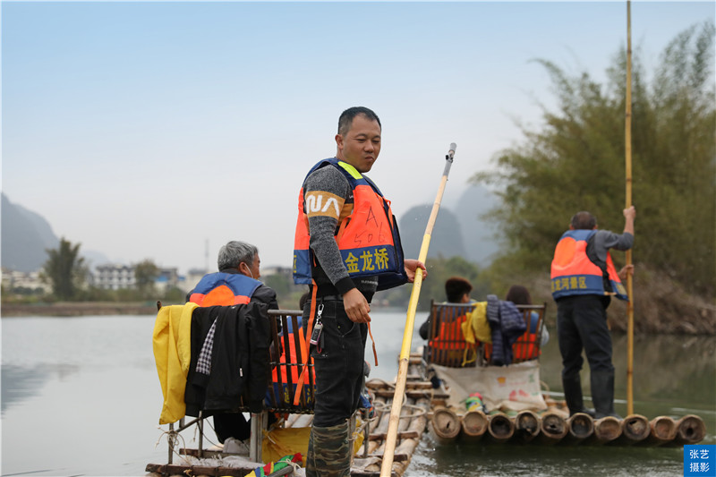 阳朔遇龙河8人船打水筏漂流,阳朔遇龙河竹筏八人筏