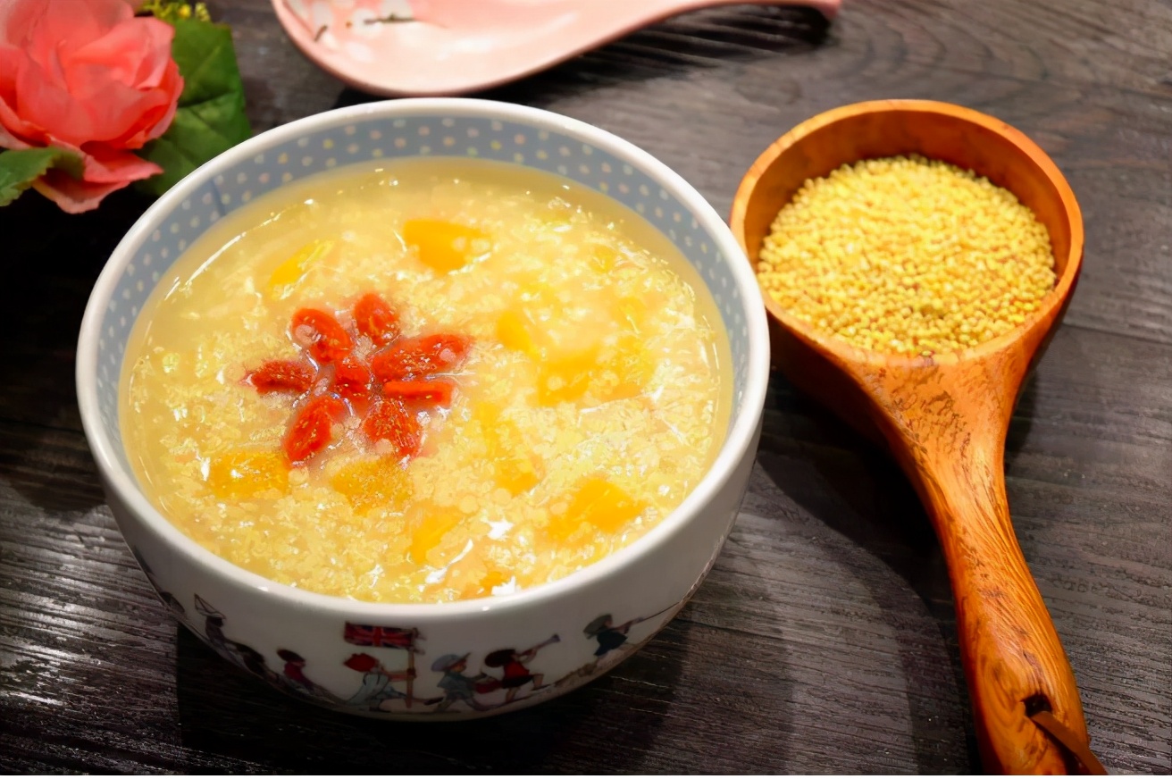 双胞胎身高差大怎么回事,双胞胎身高比父母矮很多怎么回事