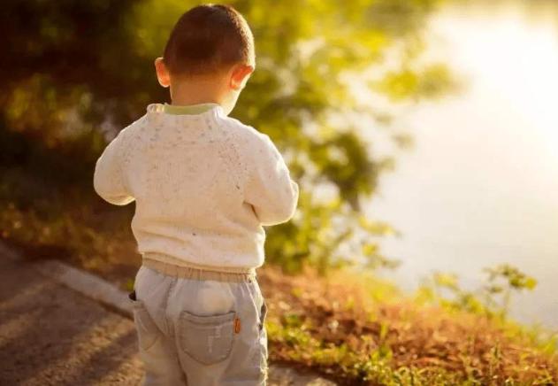 孩子极度饥饿的时候怎么补救,孩子情绪亢奋要如何引导