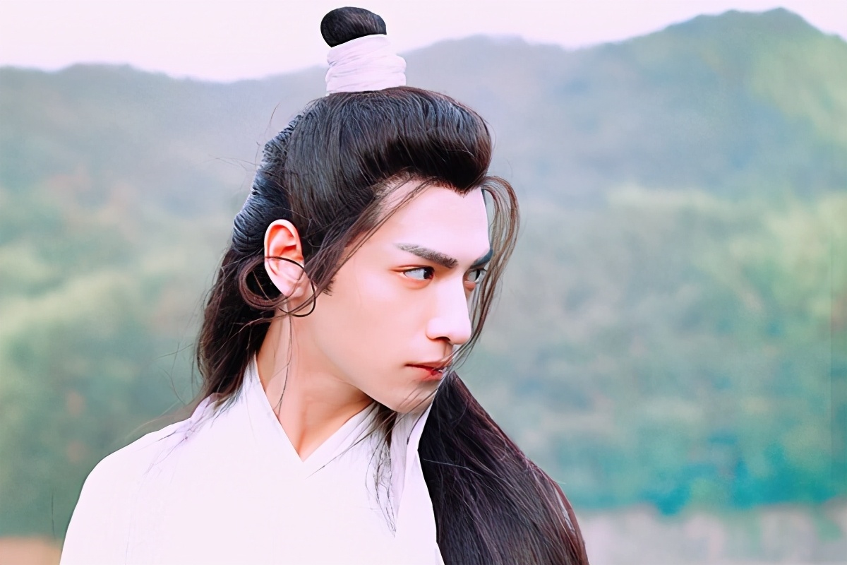 矫正牙齿选择什么托槽好,罗云熙牙齿矫正对比