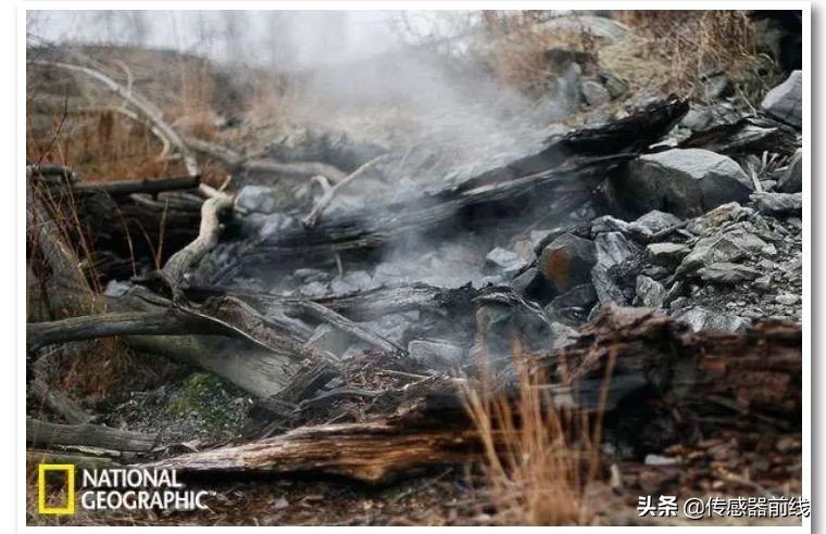 烟雾传感器闪红点吗,烟雾传感器能感知温度和湿度吗