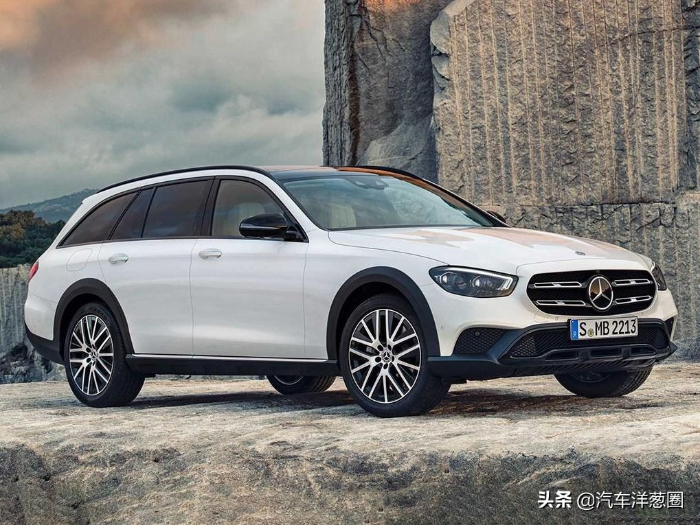 宝马换新车标了！蓝天白云帅炸，以后黑白标只代表低端宝马车主？