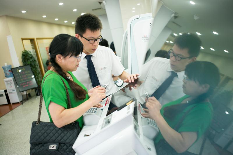 郑州银行招聘大堂经理,武汉银行大堂外包招聘