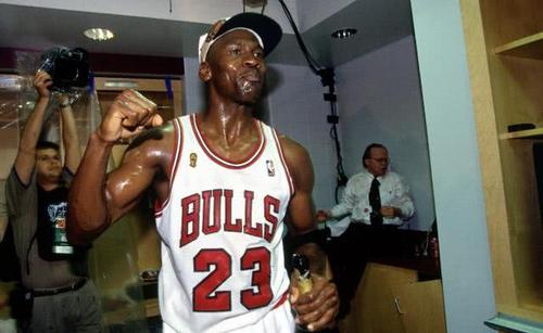 乔丹职业生涯工资多少,乔丹生涯工资一览表