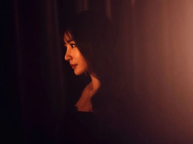 柳岩以前丑吗,罗曼蒂克消亡史柳岩