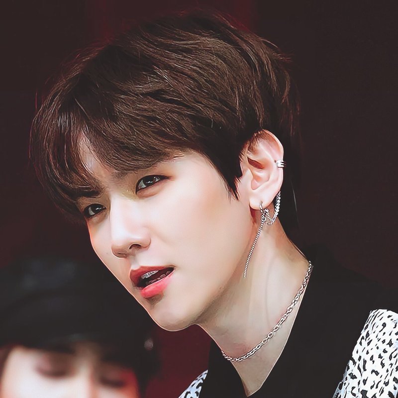 边伯贤同款耳饰,边伯贤超能力耳钉