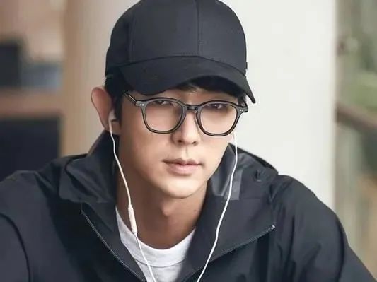 金秀贤李敏镐李钟硕丁海寅李准基,李钟硕李洙赫金秀贤李准基