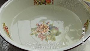 4个鸡蛋，1碗面粉，教你在家自己做老式鸡蛋糕，再也不用买了