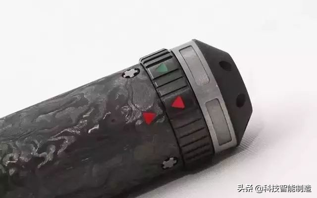 1支钢笔的价格2支中性笔的价格,1支钢笔的价格是多少元