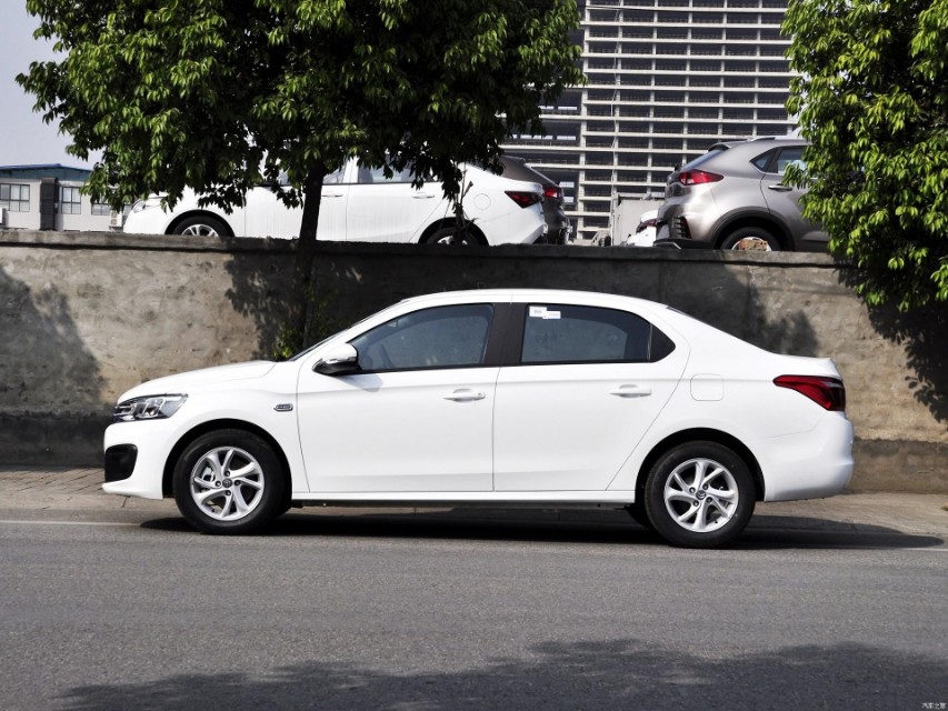 雪铁龙爱丽舍：我尽力了，已经降到4.96万了，没法降了