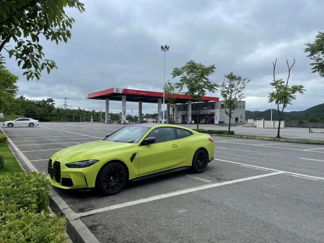 新一代宝马m4谍照曝光,驱车2000多公里回老家过程