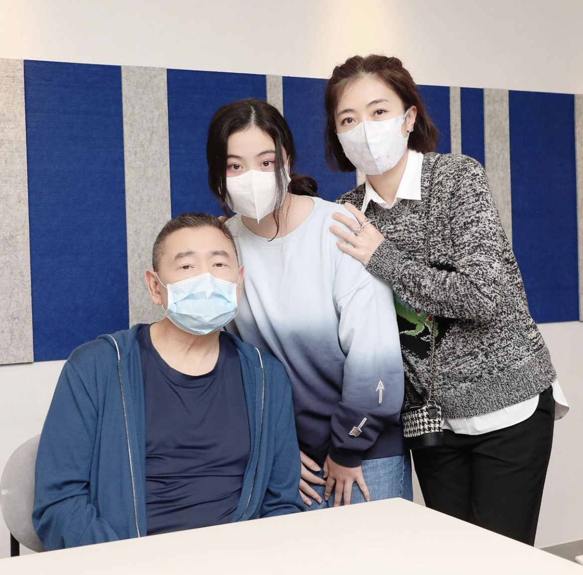 甘比刘銮雄最近消息,甘比刘銮雄亏45亿