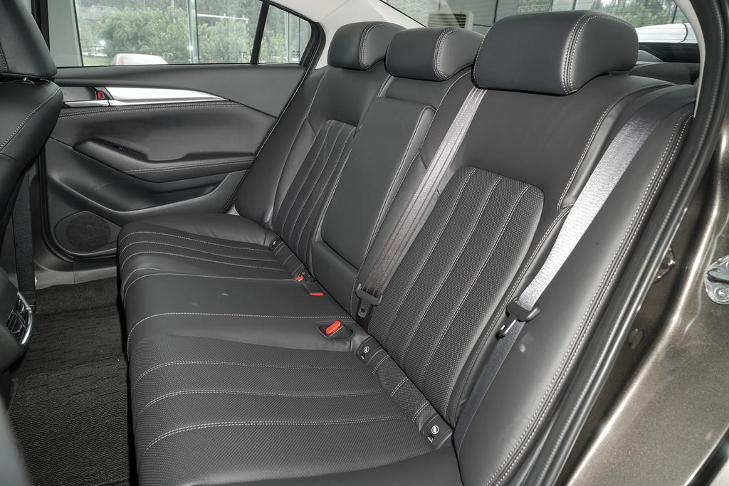 马自达阿特兹20192.0值不值得买,马自达阿特兹买2.5还是2.0的好