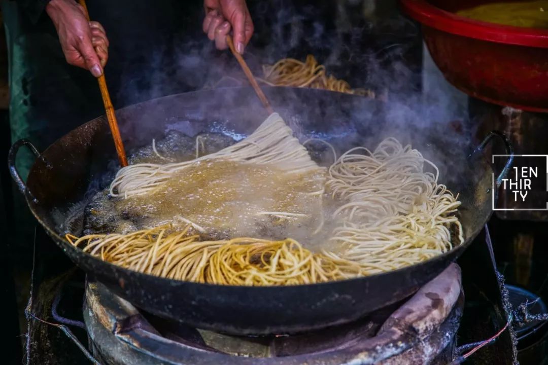 武汉花楼街好玩吗,武汉老街花楼街