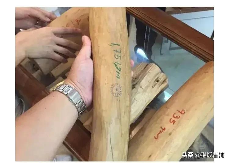 如何选购顶级老山檀香,如何挑选正宗老山檀手串